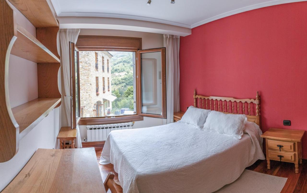 Apartamentos Casa Paulino Taramundi Bagian luar foto